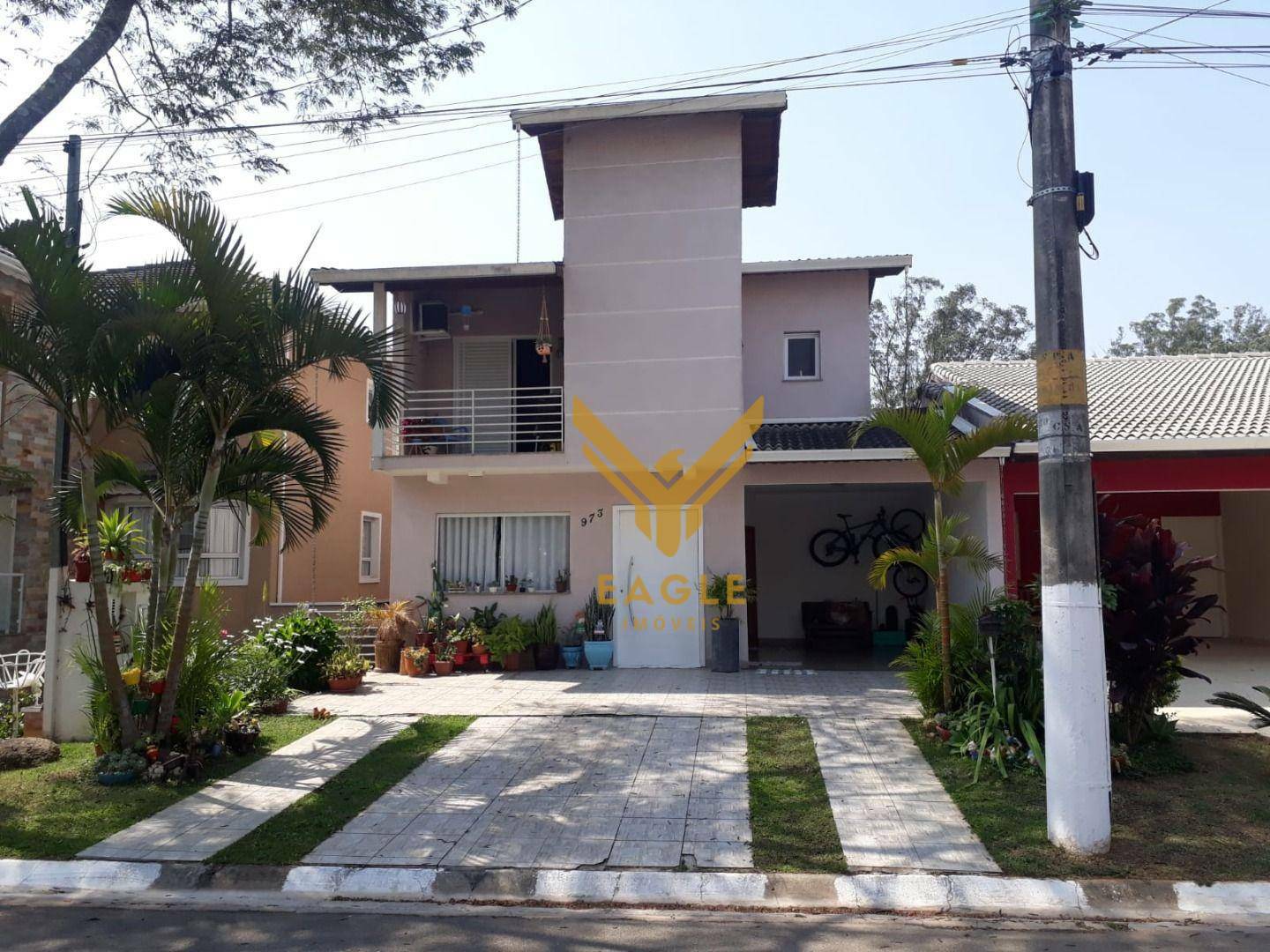 Casa de Condomínio à venda com 3 quartos, 280m² - Foto 1