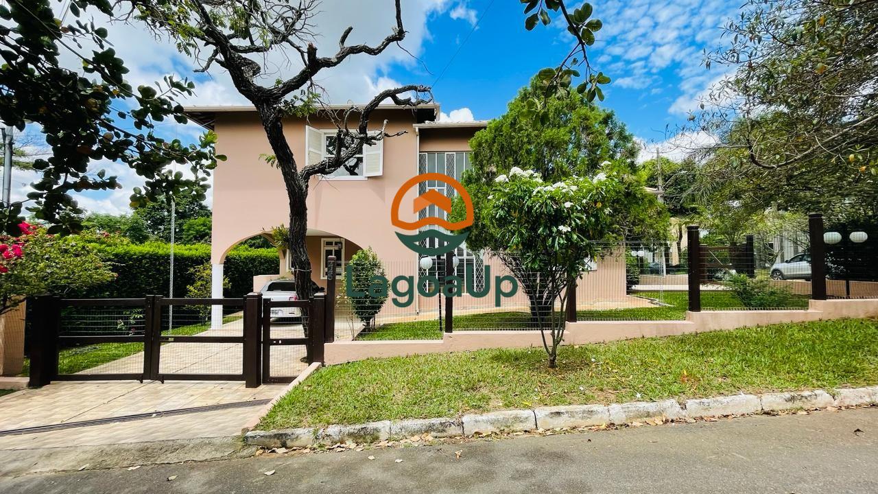 Casa de Condomínio à venda com 4 quartos, 357m² - Foto 2
