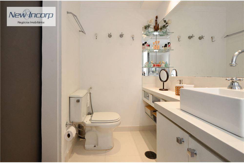 Apartamento à venda com 3 quartos, 200m² - Foto 41