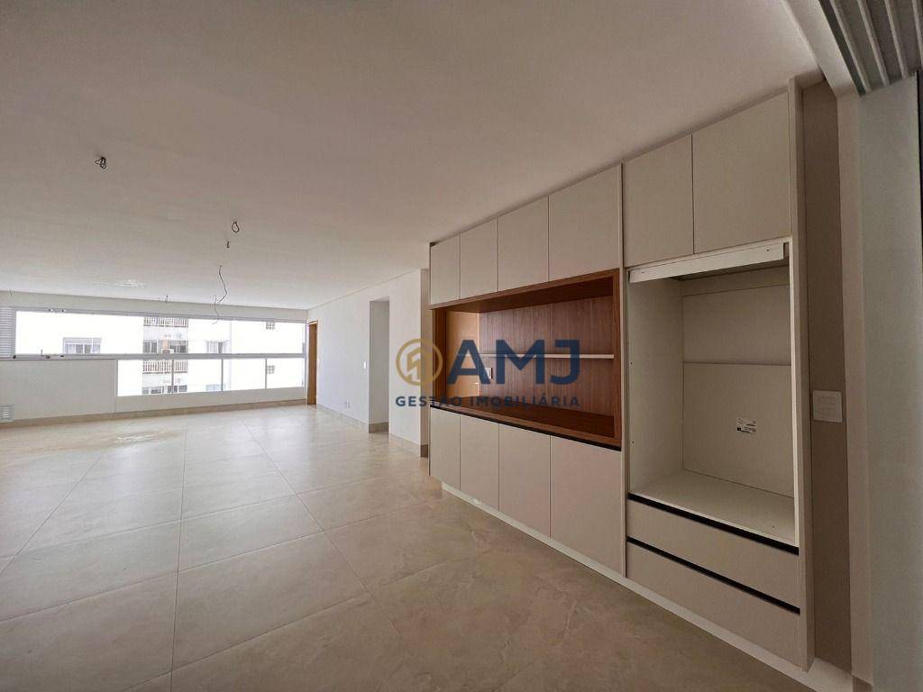 Apartamento à venda com 4 quartos, 260m² - Foto 5