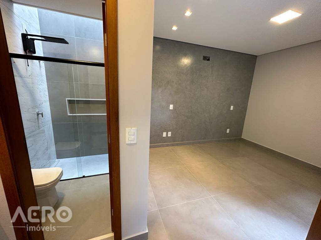 Casa à venda com 3 quartos, 158m² - Foto 13