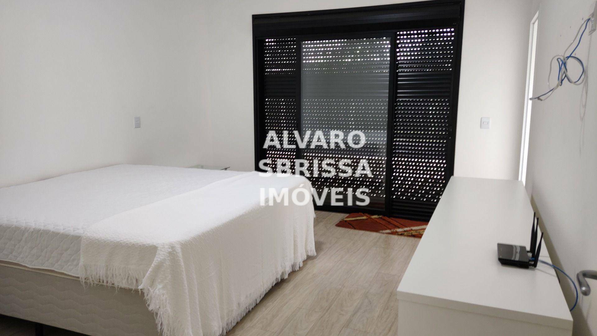 Casa de Condomínio à venda com 4 quartos, 340m² - Foto 18