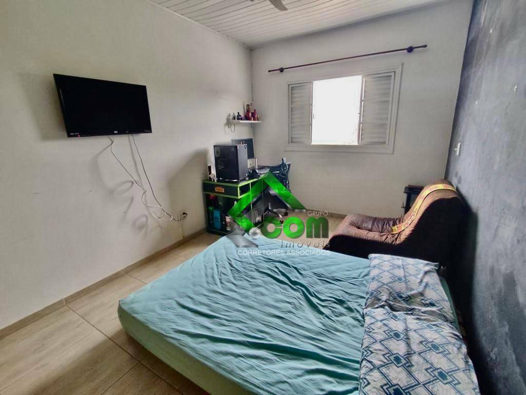 Casa à venda com 3 quartos, 154m² - Foto 11