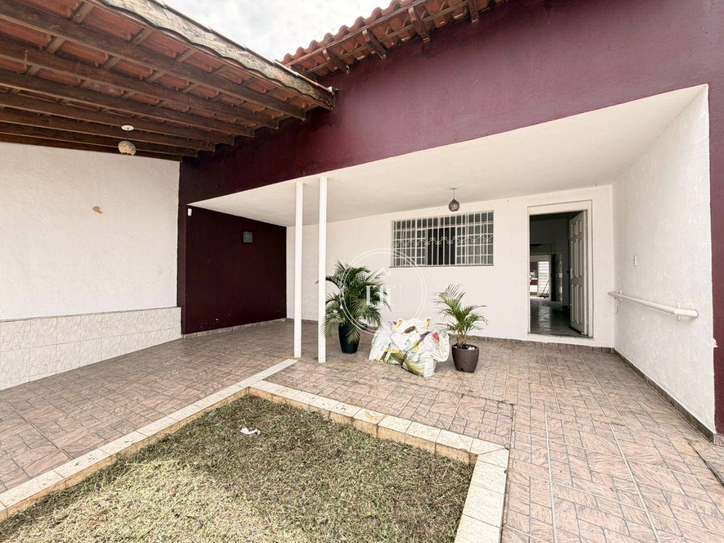 Casa, 4 quartos, 200 m² - Foto 2