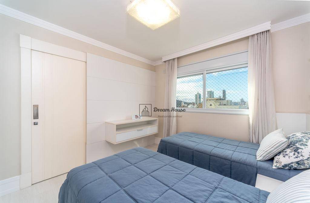 Apartamento à venda com 4 quartos, 287m² - Foto 27