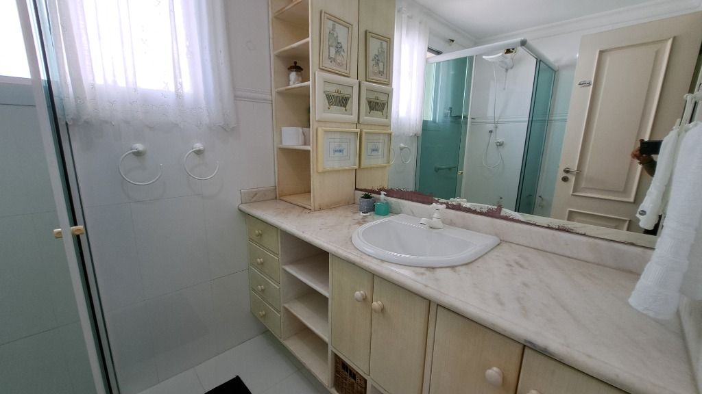 Apartamento à venda com 4 quartos, 250m² - Foto 15