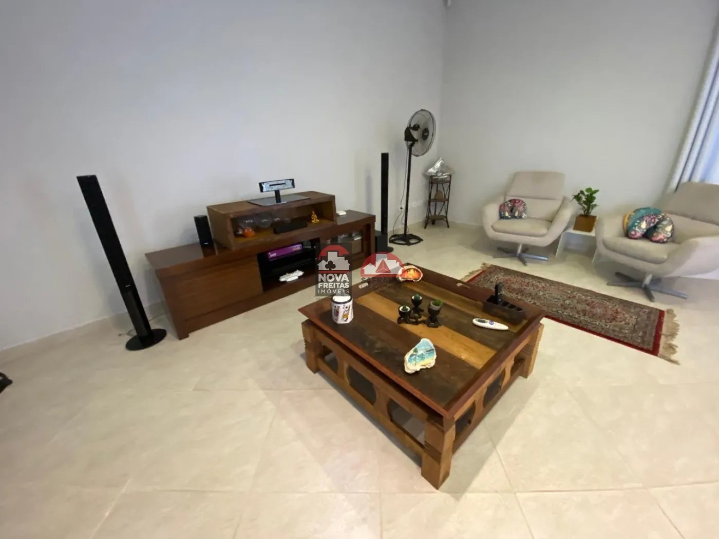 Casa à venda com 4 quartos, 1000m² - Foto 7
