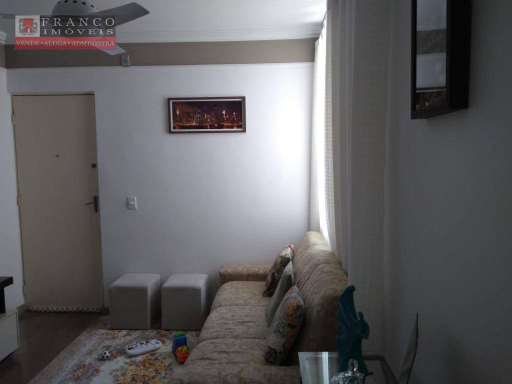 Apartamento à venda com 2 quartos, 45m² - Foto 4