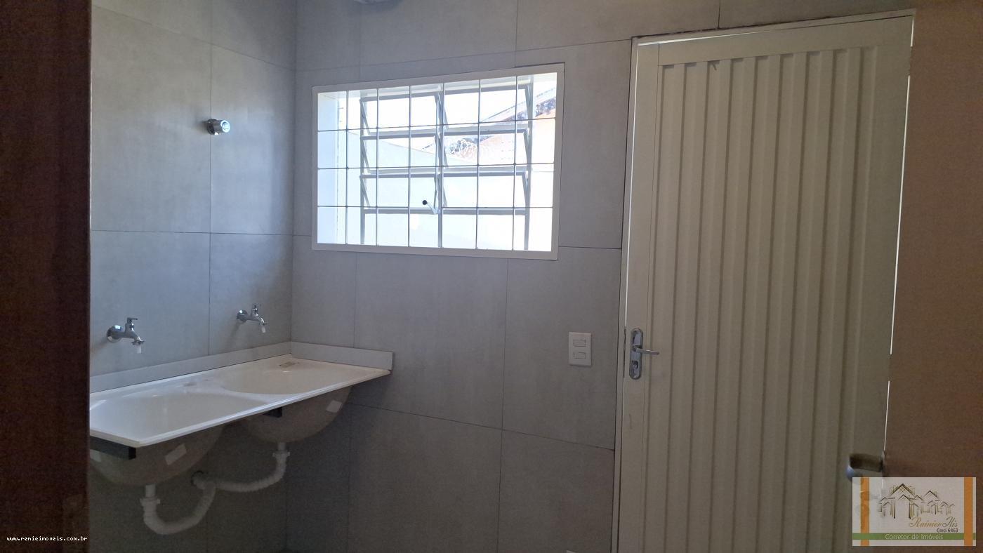 Casa à venda com 3 quartos, 360m² - Foto 18