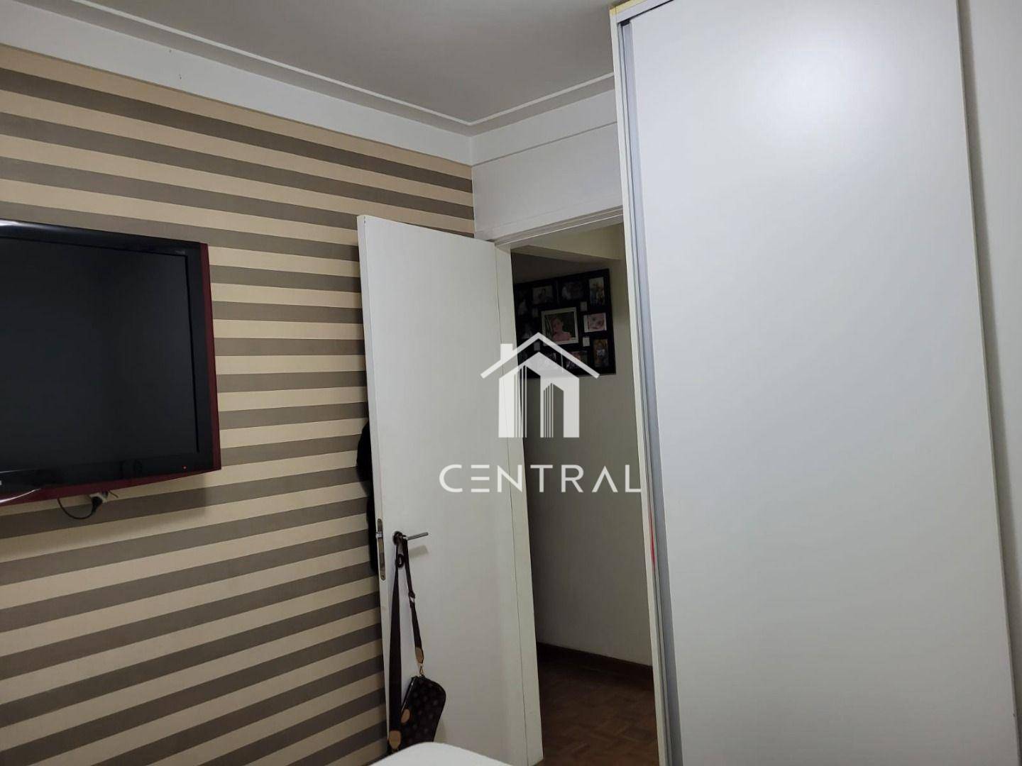 Apartamento à venda com 2 quartos, 60m² - Foto 7