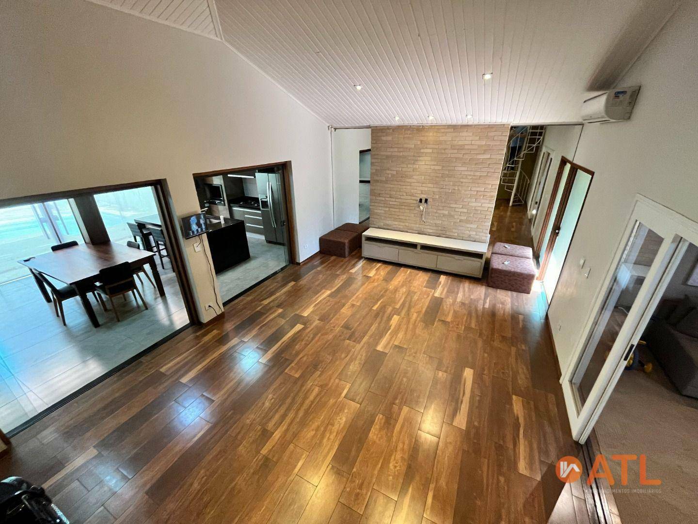 Casa à venda com 3 quartos, 359m² - Foto 11