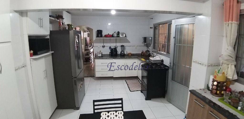 Sobrado à venda com 3 quartos, 140m² - Foto 11