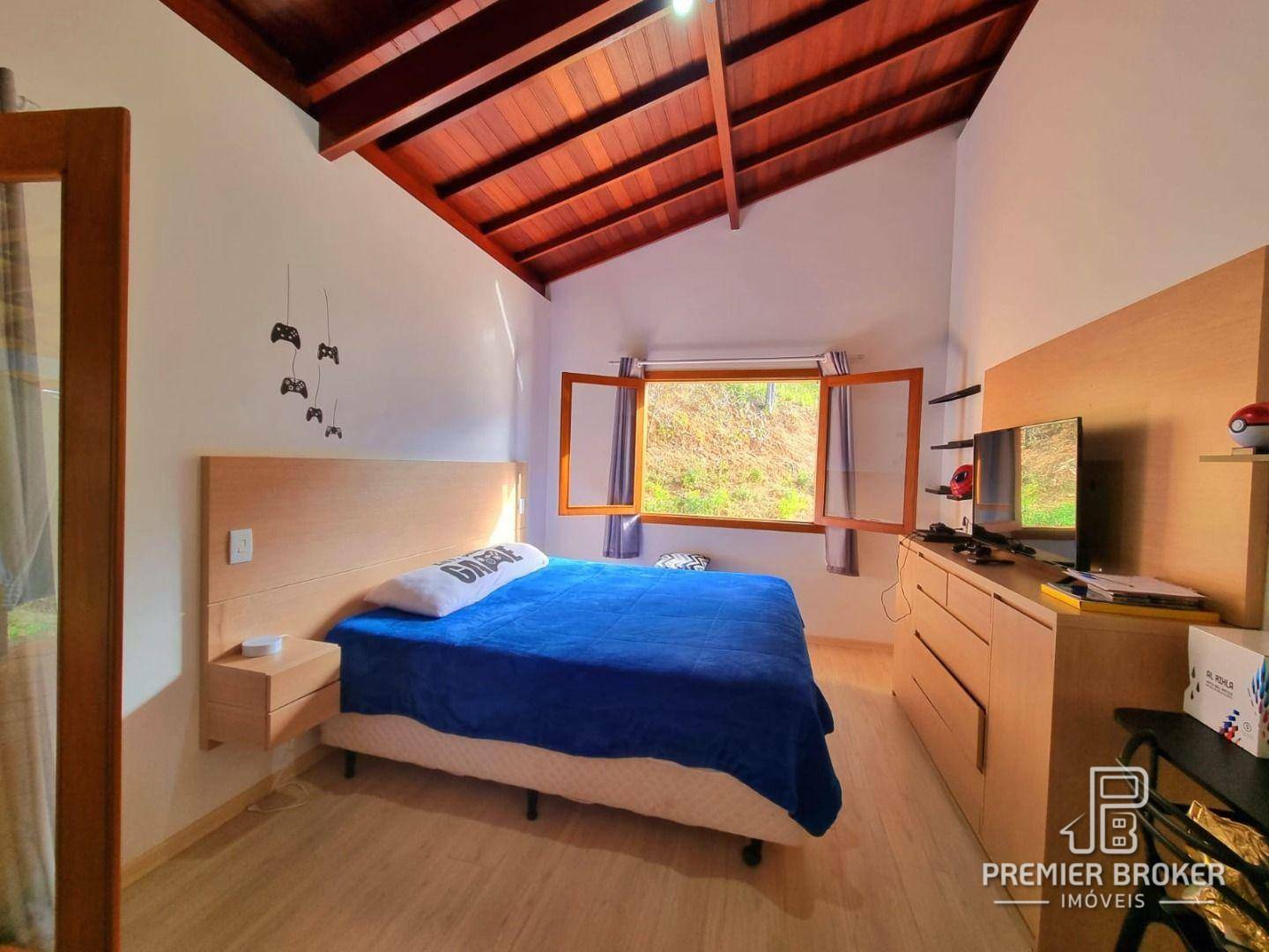 Casa à venda com 4 quartos, 600m² - Foto 41