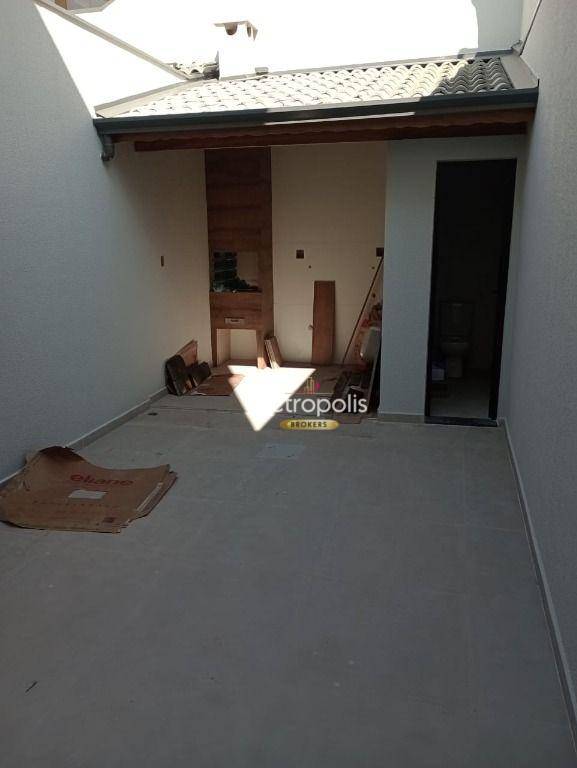 Sobrado à venda com 3 quartos, 126m² - Foto 1