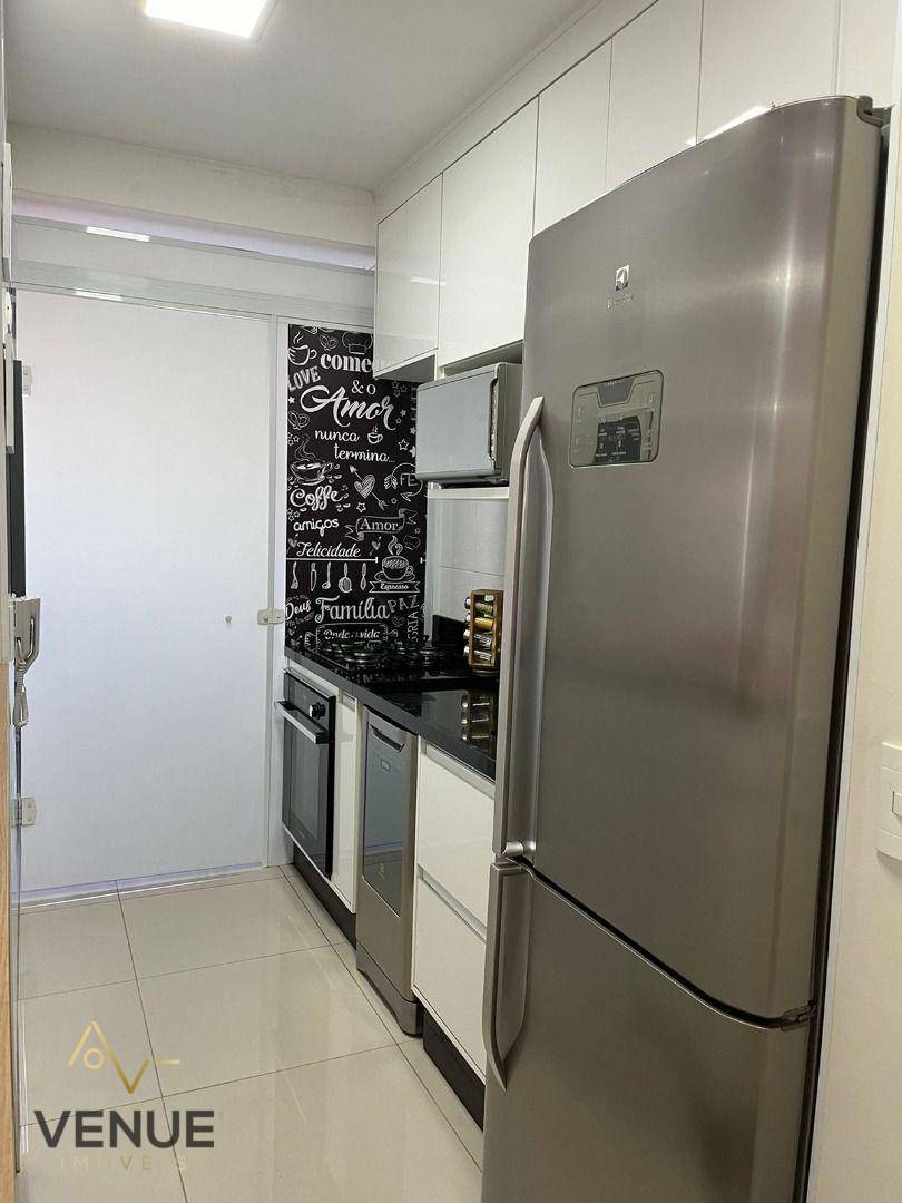 Apartamento à venda com 2 quartos, 72m² - Foto 13