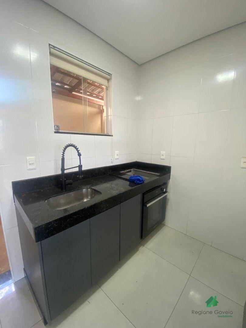 Casa para alugar com 2 quartos, 70m² - Foto 15