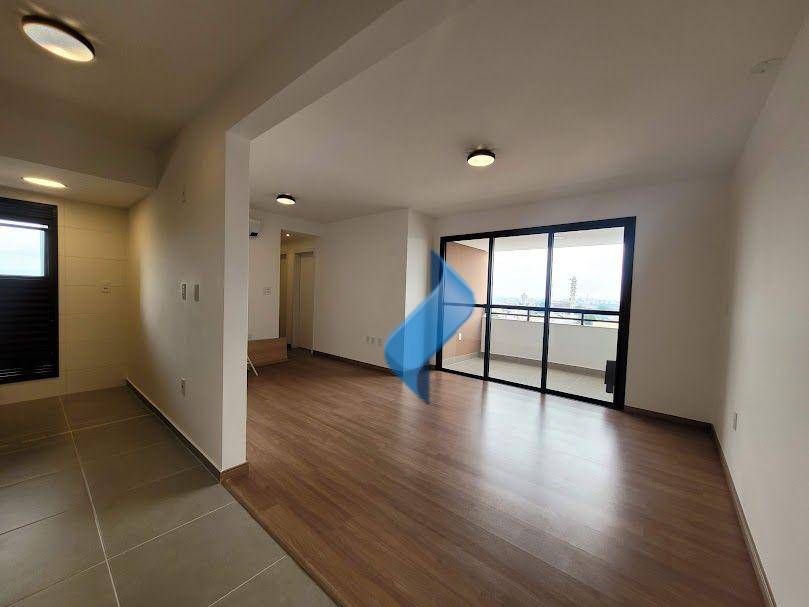 Apartamento para alugar com 3 quartos, 82m² - Foto 2