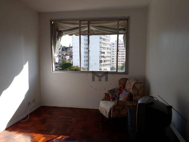 Apartamento à venda com 2 quartos, 66m² - Foto 3