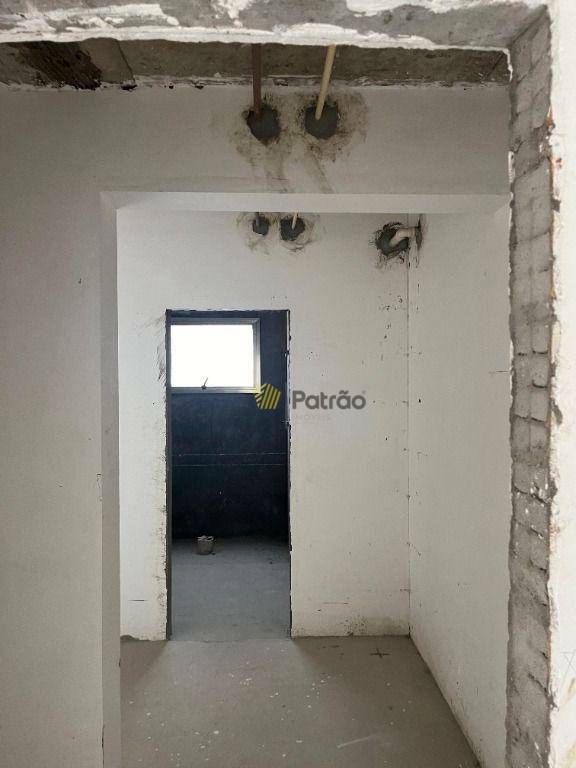 Apartamento à venda com 3 quartos, 165m² - Foto 9