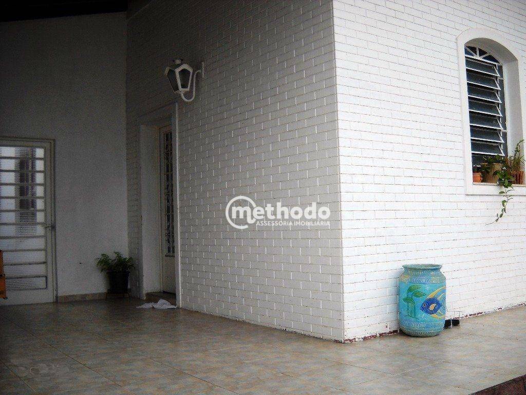 Casa à venda com 3 quartos, 170m² - Foto 2