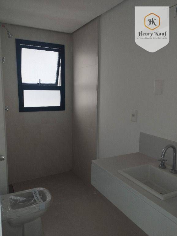 Apartamento à venda com 3 quartos, 209m² - Foto 32