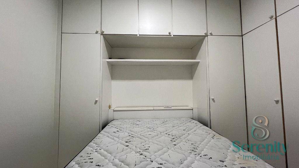 Apartamento para alugar com 2 quartos, 65m² - Foto 19