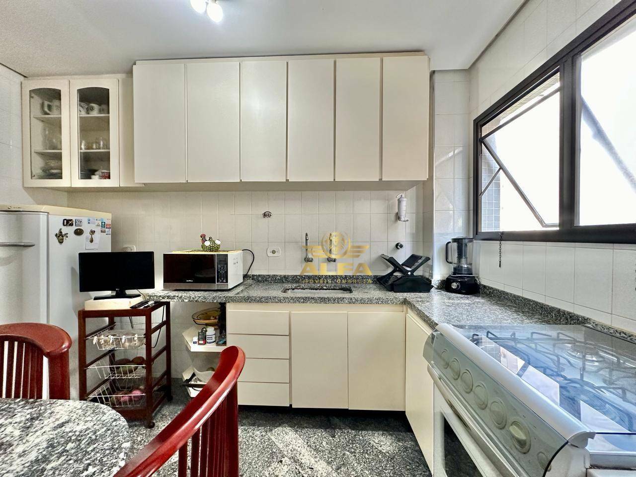 Apartamento à venda com 3 quartos, 118m² - Foto 17