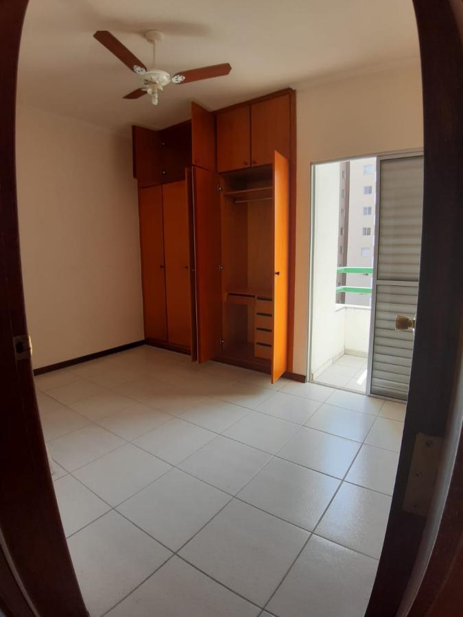 Apartamento à venda com 2 quartos, 64m² - Foto 14