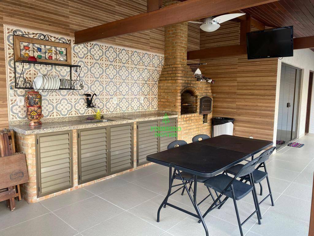 Casa à venda com 3 quartos, 250m² - Foto 15