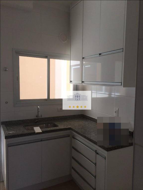 Apartamento à venda com 3 quartos, 96m² - Foto 3