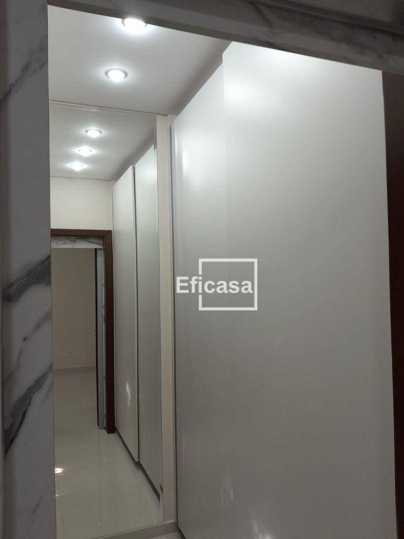 Casa à venda com 3 quartos, 300m² - Foto 8