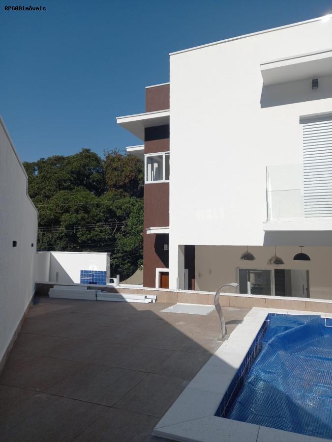 Casa à venda com 3 quartos, 300m² - Foto 38