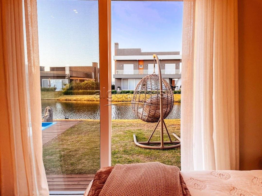 Casa à venda com 4 quartos, 187m² - Foto 14