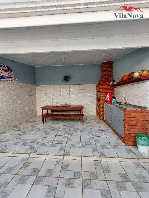 Casa à venda com 3 quartos, 199m² - Foto 11