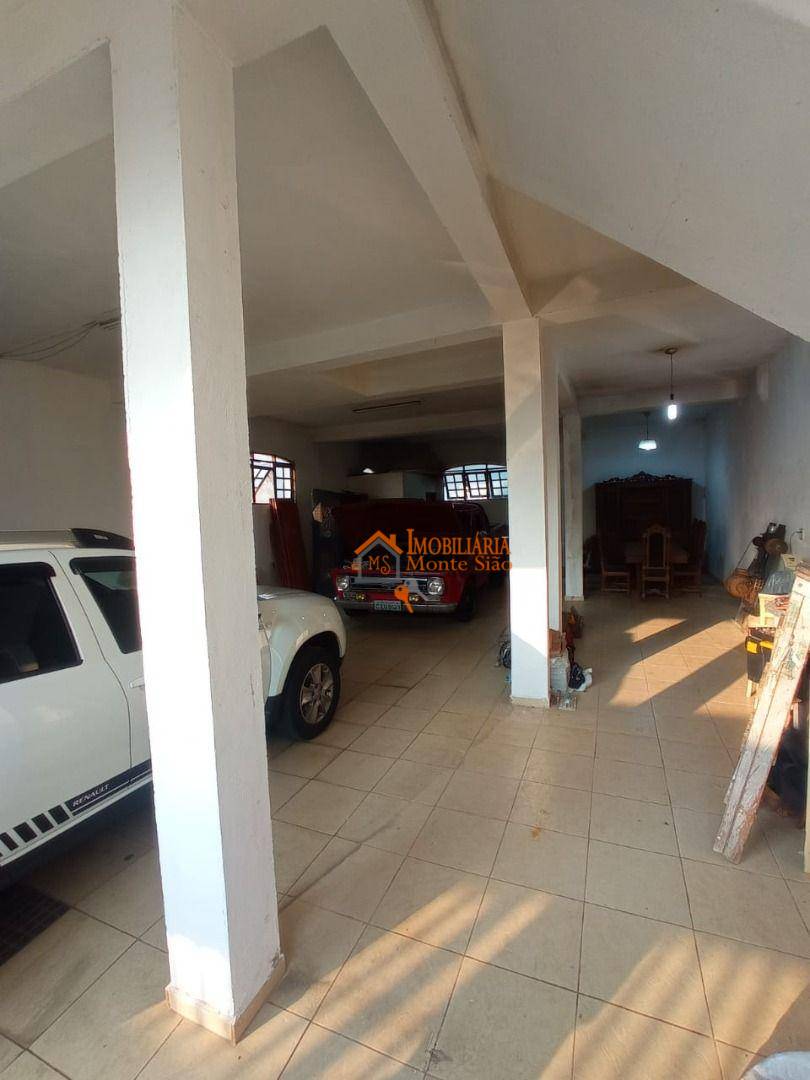 Sobrado à venda com 5 quartos, 250m² - Foto 47