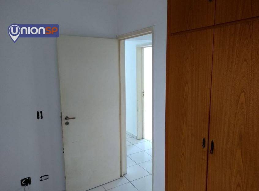 Apartamento à venda com 2 quartos, 200m² - Foto 3