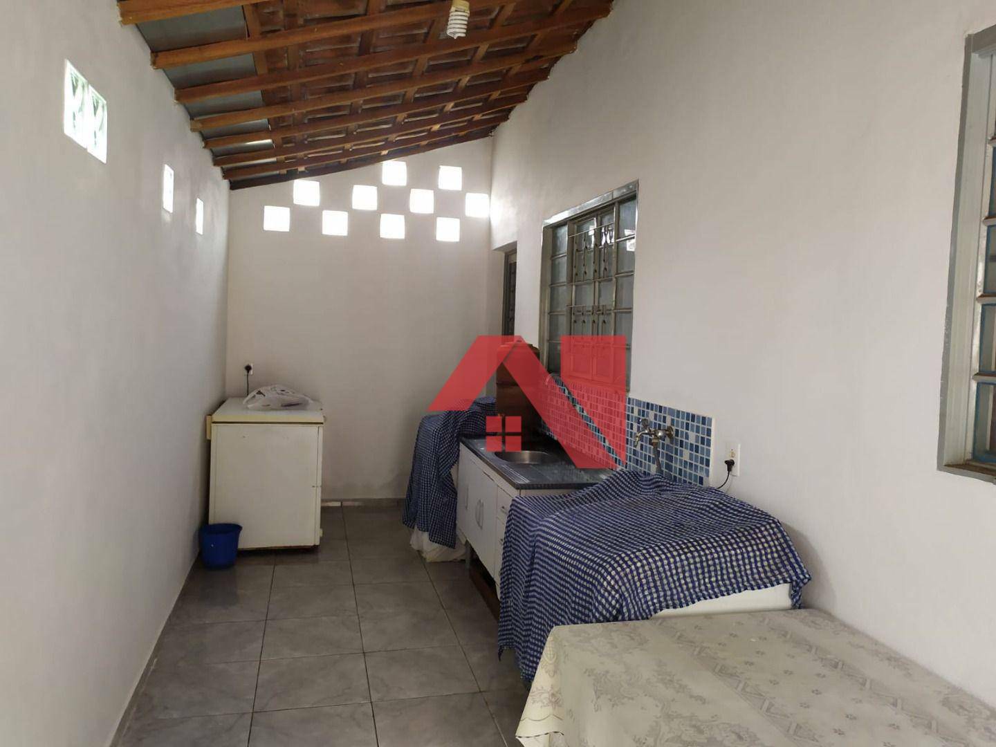 Casa à venda com 2 quartos, 90m² - Foto 16