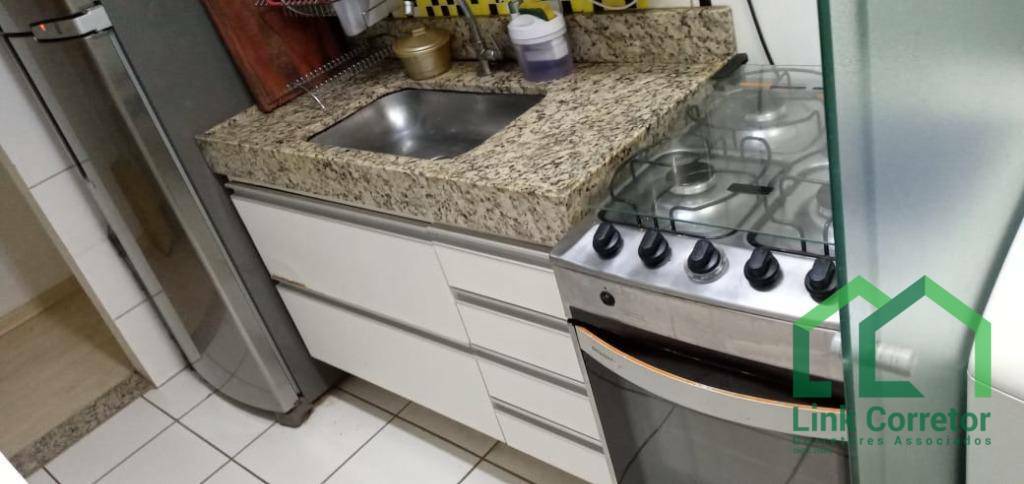 Apartamento à venda com 2 quartos, 46m² - Foto 10