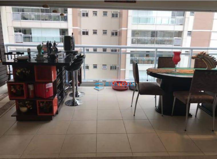 Apartamento à venda com 2 quartos, 179m² - Foto 4