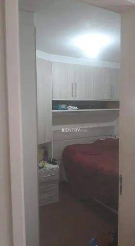 Apartamento à venda com 2 quartos, 55m² - Foto 11