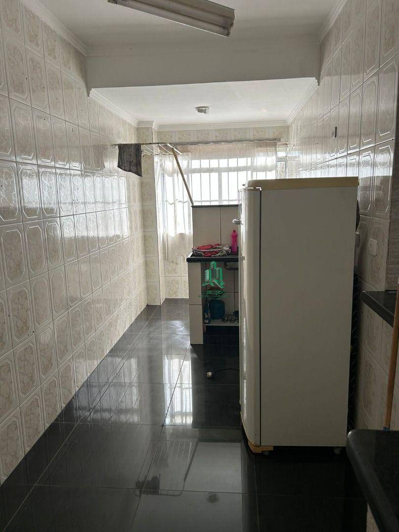 Apartamento à venda com 2 quartos, 65m² - Foto 4