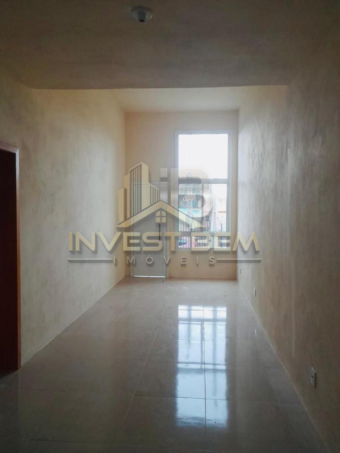 Casa à venda com 2 quartos, 55m² - Foto 2