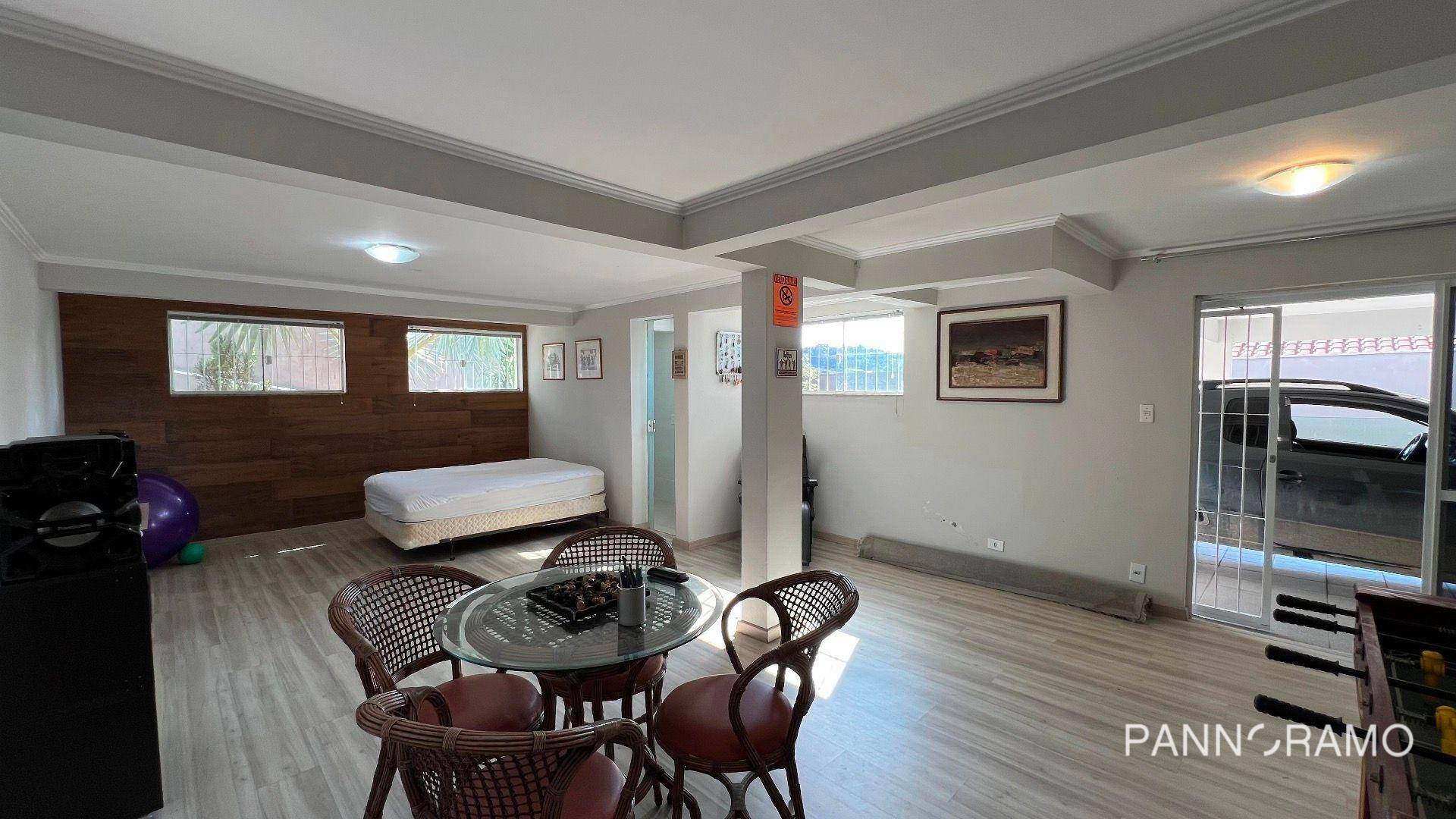Casa à venda com 3 quartos, 199m² - Foto 10