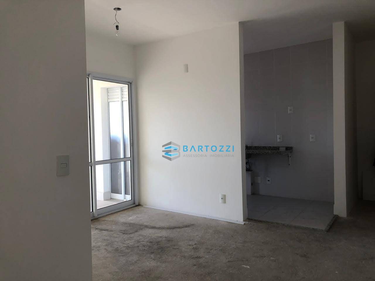 Apartamento à venda com 2 quartos, 66m² - Foto 3