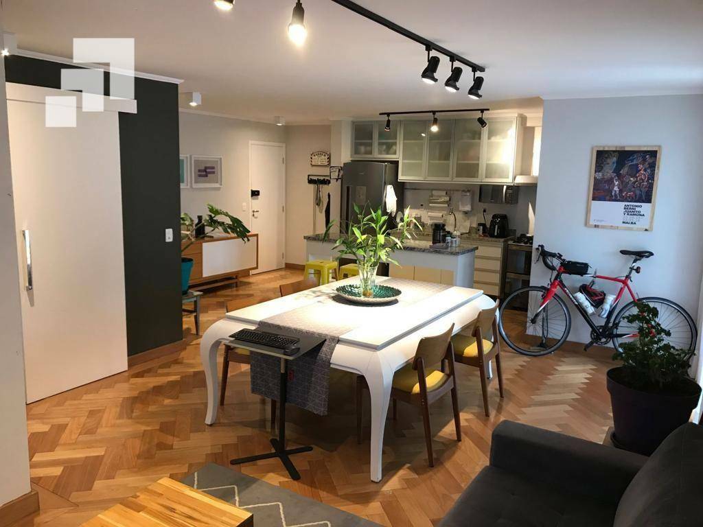 Apartamento à venda com 2 quartos, 78m² - Foto 2