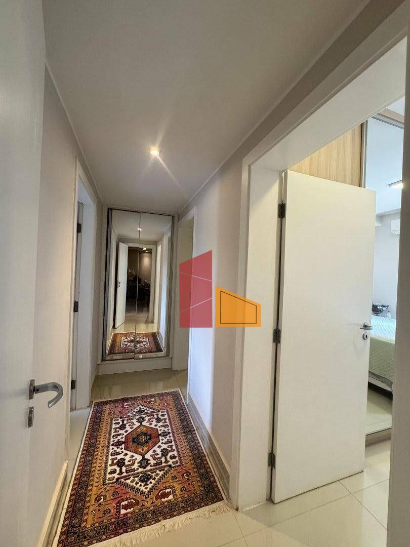 Apartamento à venda com 3 quartos, 135m² - Foto 13