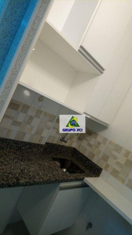 Apartamento à venda com 2 quartos, 46m² - Foto 10