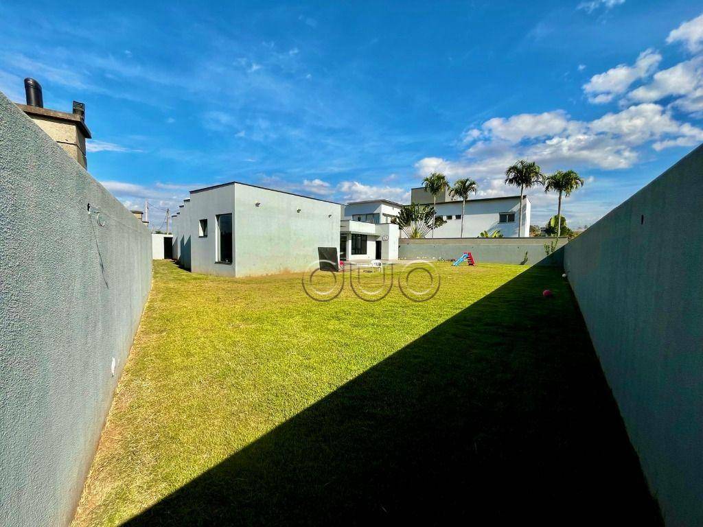 Casa de Condomínio à venda com 4 quartos, 300m² - Foto 13