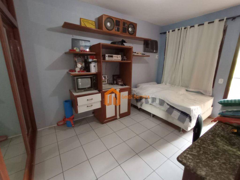 Casa de Condomínio à venda com 3 quartos, 302m² - Foto 25