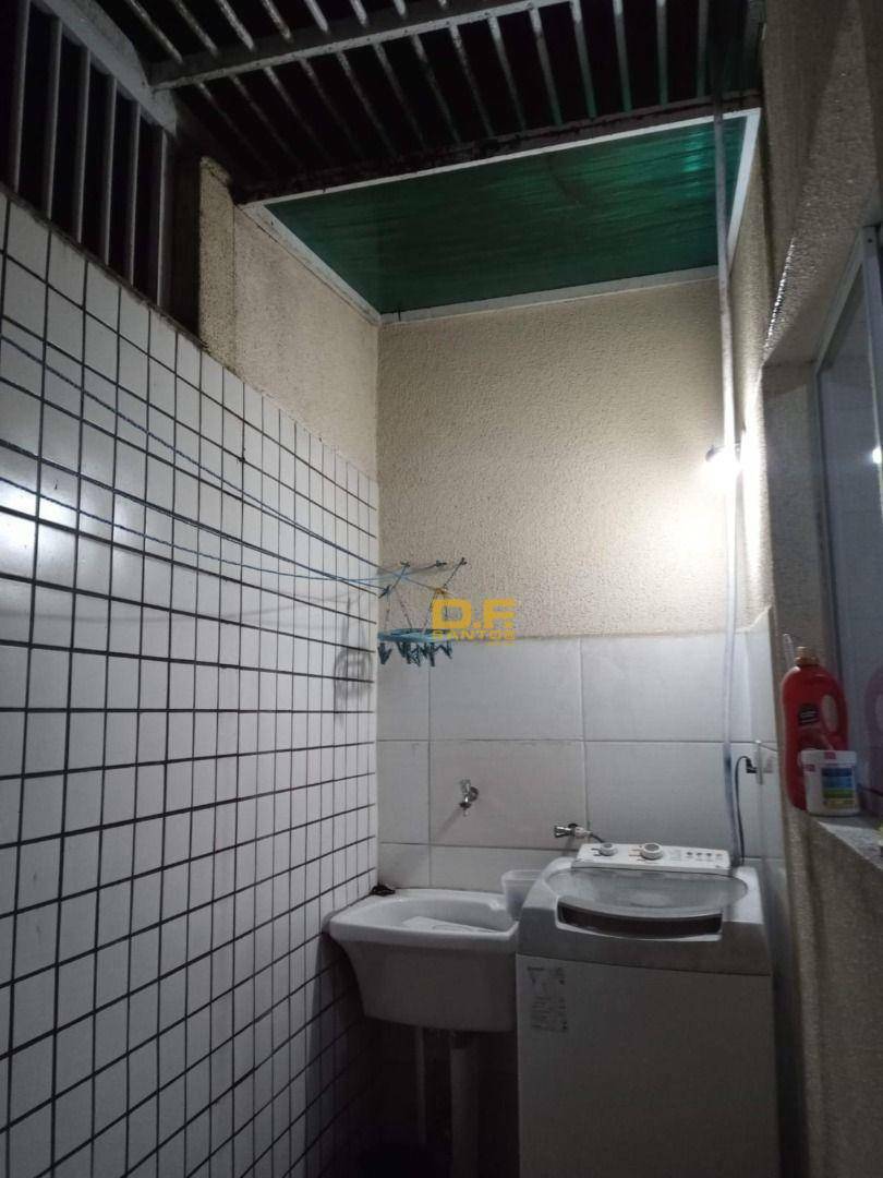 Sobrado à venda com 2 quartos, 49m² - Foto 3